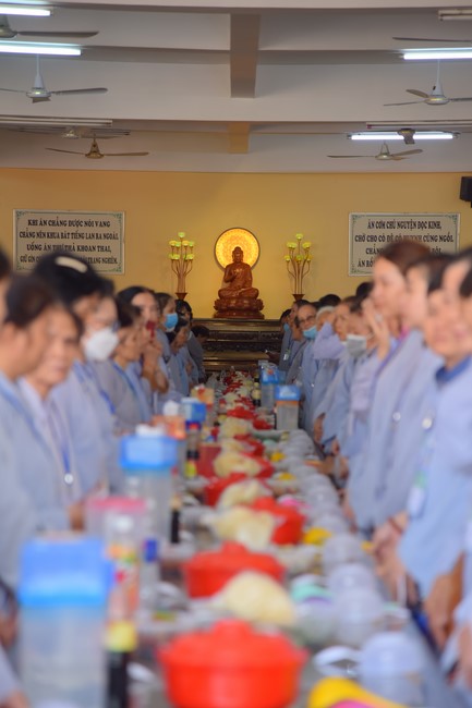 Dharma Talk Let's practice to end suffering in the 99th Seven-Day Retreat