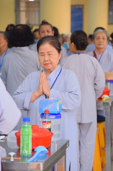 Dharma Talk Let's practice to end suffering in the 99th Seven-Day Retreat