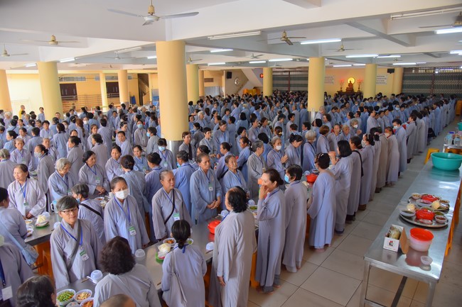 Dharma Talk Let's practice to end suffering in the 99th Seven-Day Retreat