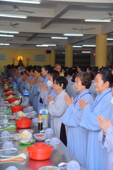 Dharma Talk Let's practice to end suffering in the 99th Seven-Day Retreat