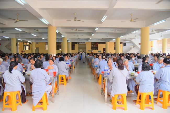 Dharma Talk Let's practice to end suffering in the 99th Seven-Day Retreat