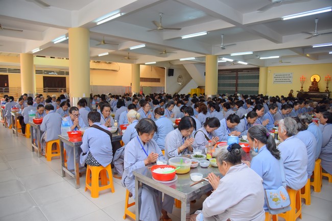 Dharma Talk Let's practice to end suffering in the 99th Seven-Day Retreat