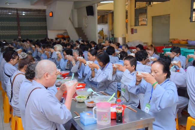 Dharma Talk Let's practice to end suffering in the 99th Seven-Day Retreat