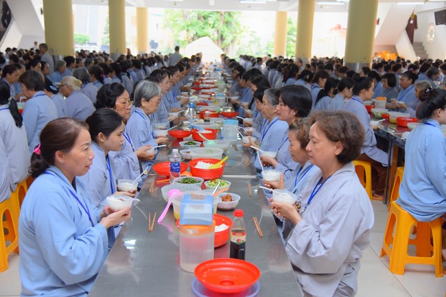 Dharma Talk Let's practice to end suffering in the 99th Seven-Day Retreat