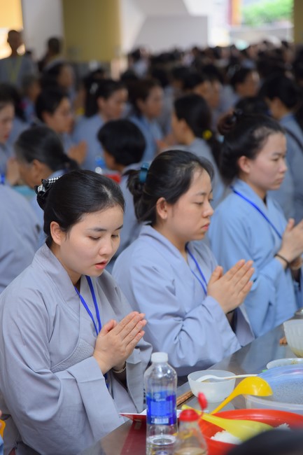 Dharma Talk Let's practice to end suffering in the 99th Seven-Day Retreat