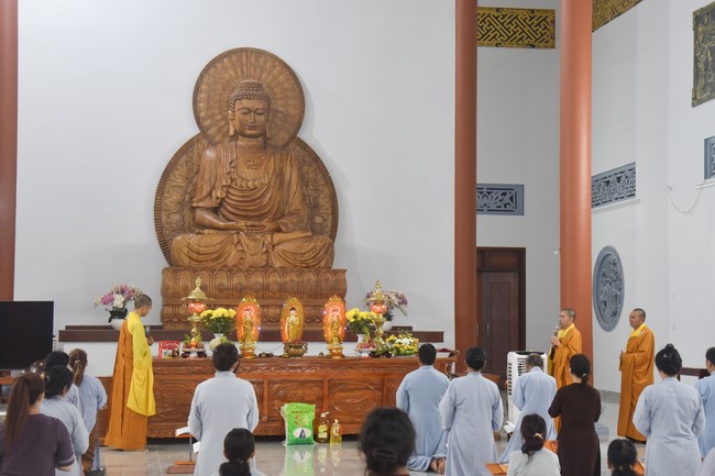 Welcome the delegation of Nhat Phap Pagoda & Three-Jewel refuge ceremony at Dang Phap Pagoda, Binh Phuoc