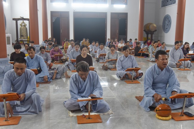 Welcome the delegation of Nhat Phap Pagoda & Three-Jewel refuge ceremony at Dang Phap Pagoda, Binh Phuoc