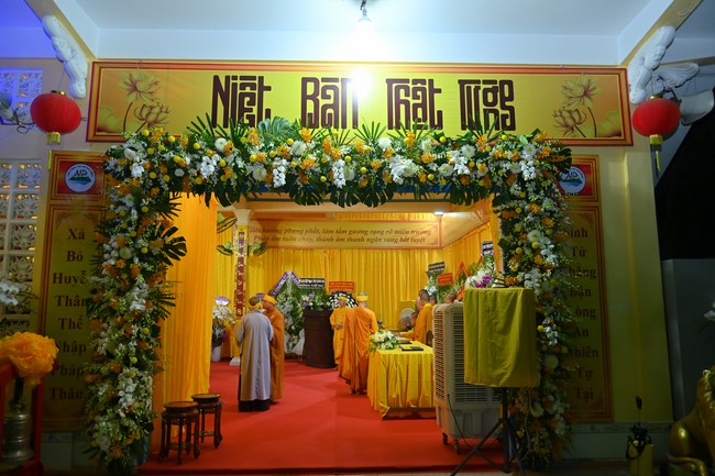Ritual of visiting and paying homage to Most Venerable Thich Giac Quang’s Body