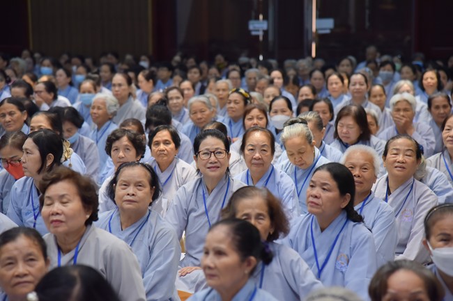 Fourth day of the 99th Seven-Day Retreat