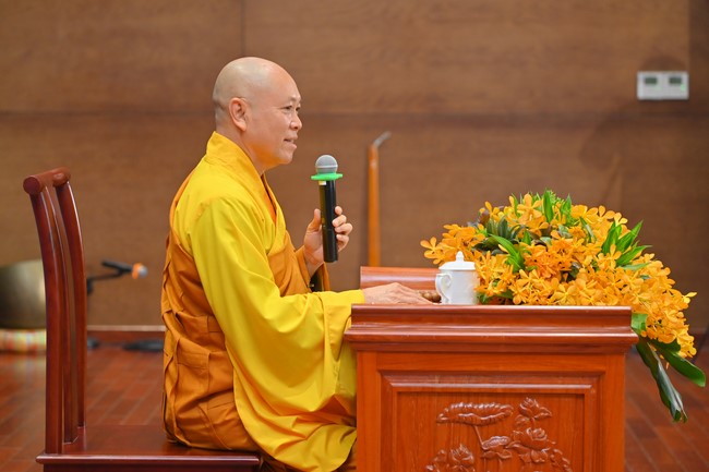 Fourth day of the 99th Seven-Day Retreat