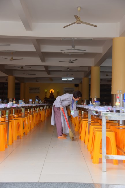 Fourth day of the 99th Seven-Day Retreat