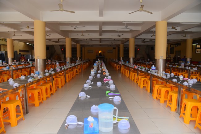 Fourth day of the 99th Seven-Day Retreat