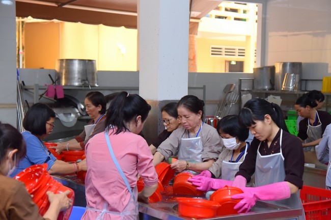 Fourth day of the 99th Seven-Day Retreat