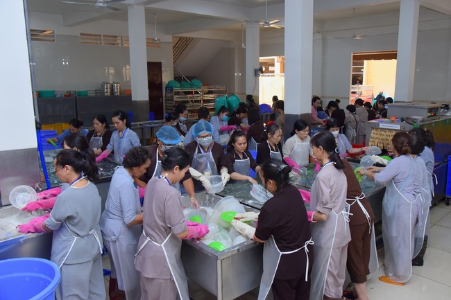 Fourth day of the 99th Seven-Day Retreat