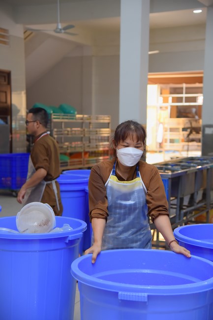 Fourth day of the 99th Seven-Day Retreat