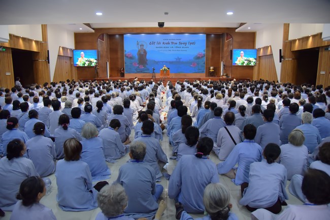 Fourth day of the 99th Seven-Day Retreat