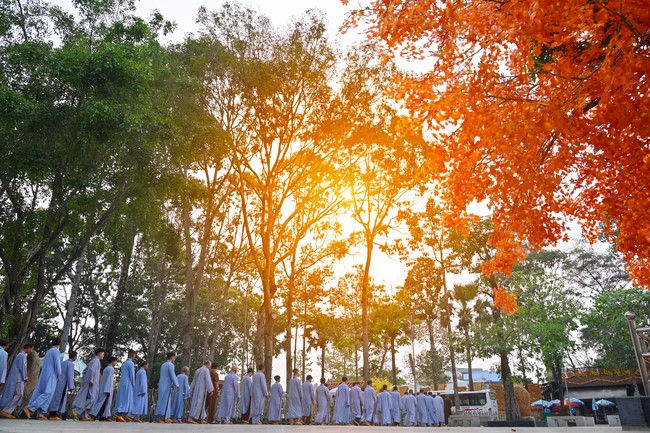 Fourth day of the 99th Seven-Day Retreat