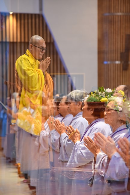 Fourth day of the 99th Seven-Day Retreat