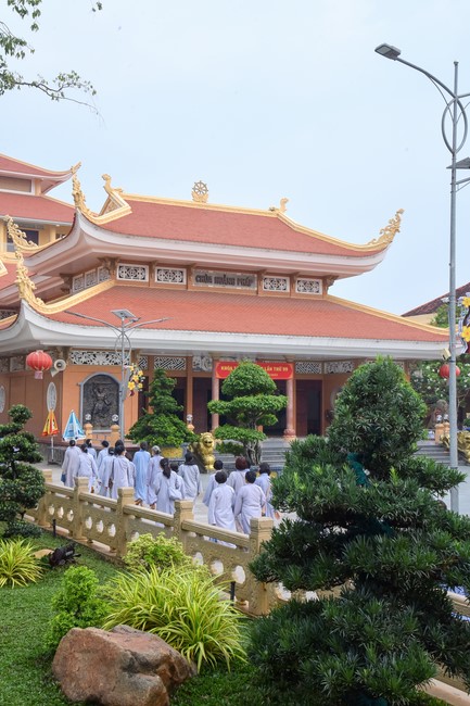 Fourth day of the 99th Seven-Day Retreat