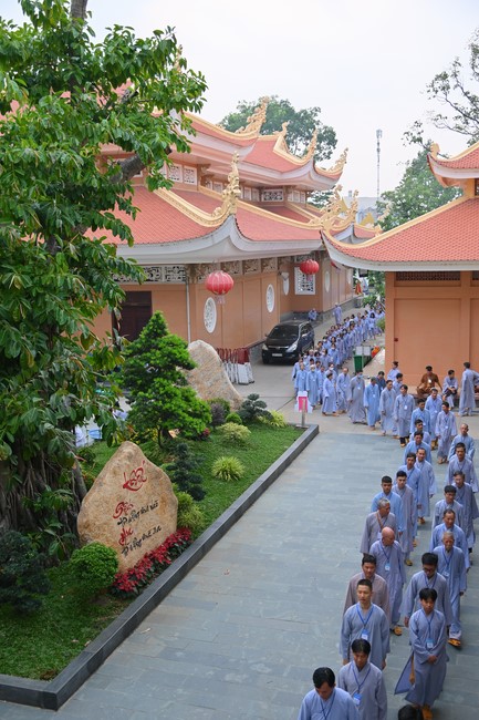 Fourth day of the 99th Seven-Day Retreat