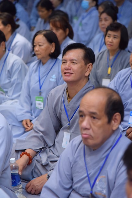 Dharma Talk Four things need to know to live happily in the 99th Seven-Day Retreat