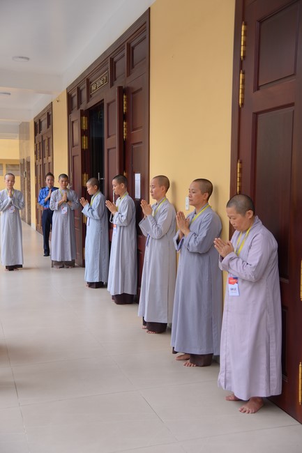 Dharma Talk Four things need to know to live happily in the 99th Seven-Day Retreat