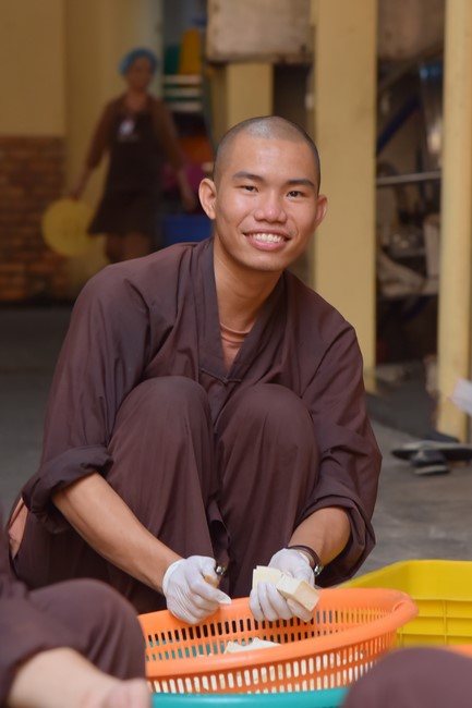 Dharma Talk Four things need to know to live happily in the 99th Seven-Day Retreat