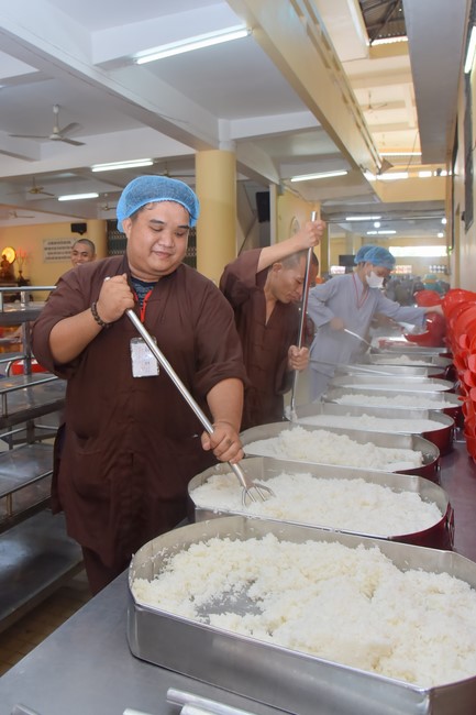 Dharma Talk Four things need to know to live happily in the 99th Seven-Day Retreat