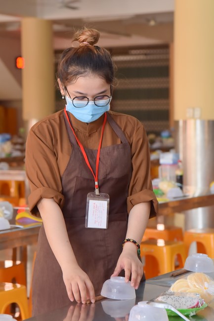 Dharma Talk Four things need to know to live happily in the 99th Seven-Day Retreat