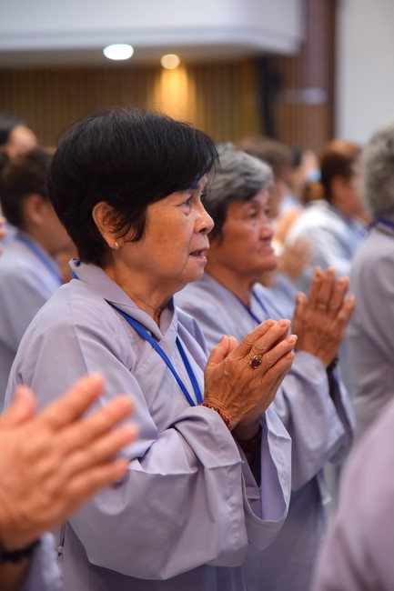 Dharma Talk Because of the Ego that suffers in the 99th Seven-Day Retreat