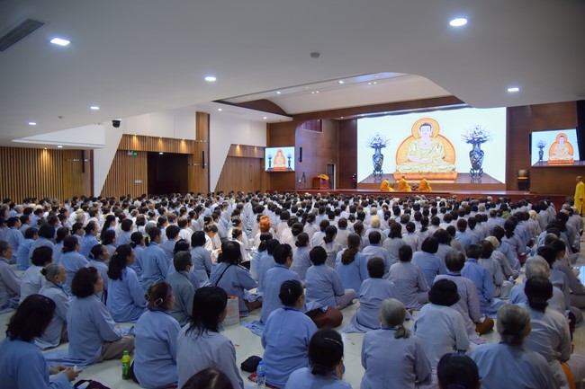Dharma Talk Because of the Ego that suffers in the 99th Seven-Day Retreat