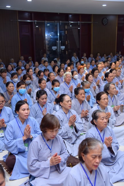 Dharma Talk Because of the Ego that suffers in the 99th Seven-Day Retreat