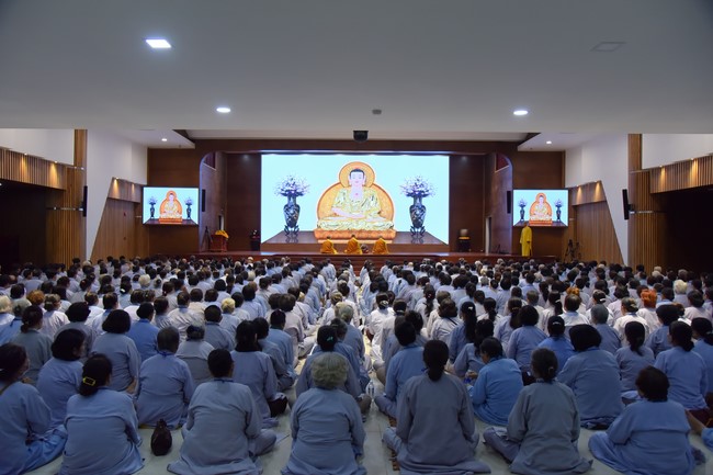 Dharma Talk Because of the Ego that suffers in the 99th Seven-Day Retreat
