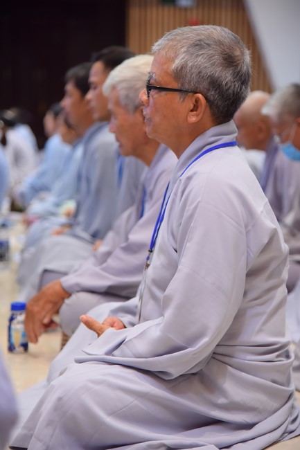 Dharma Talk Because of the Ego that suffers in the 99th Seven-Day Retreat