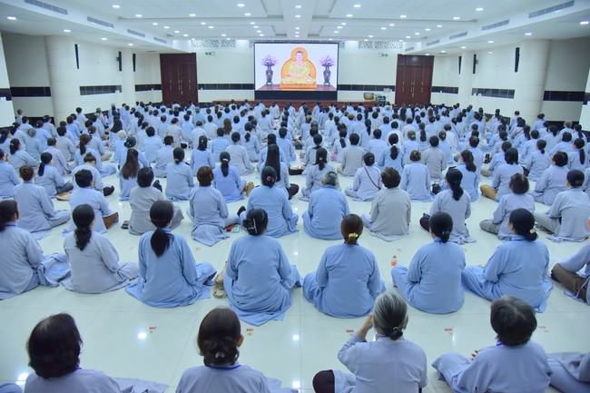 Dharma Talk Because of the Ego that suffers in the 99th Seven-Day Retreat