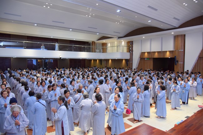 Dharma Talk Because of the Ego that suffers in the 99th Seven-Day Retreat