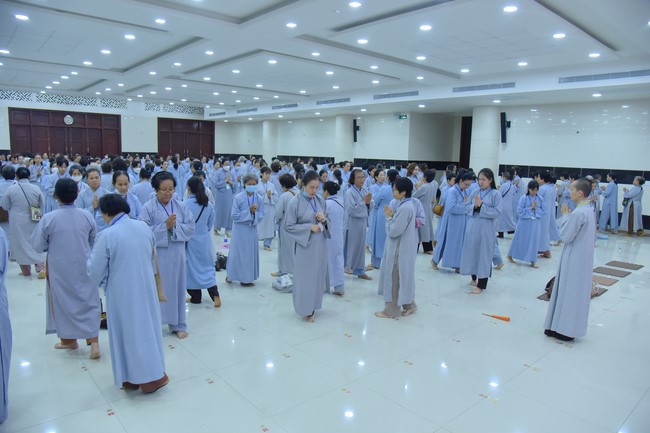 Dharma Talk Because of the Ego that suffers in the 99th Seven-Day Retreat