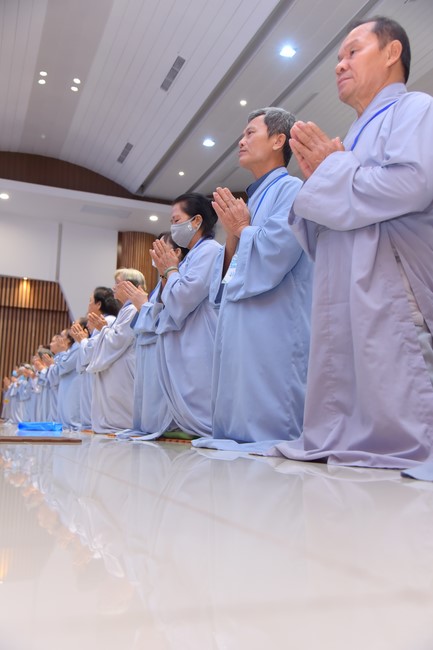 Dharma Talk Because of the Ego that suffers in the 99th Seven-Day Retreat