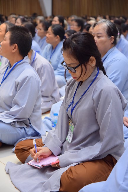 Dharma Talk Because of the Ego that suffers in the 99th Seven-Day Retreat