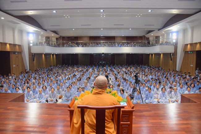 Dharma Talk Because of the Ego that suffers in the 99th Seven-Day Retreat