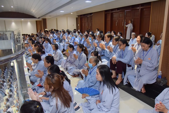 Dharma Talk Because of the Ego that suffers in the 99th Seven-Day Retreat