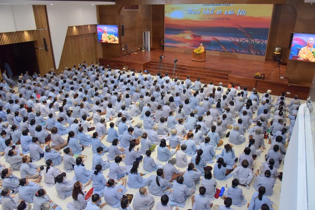 Dharma Talk Because of the Ego that suffers in the 99th Seven-Day Retreat