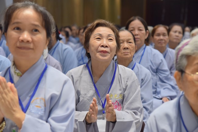 Dharma Talk Because of the Ego that suffers in the 99th Seven-Day Retreat