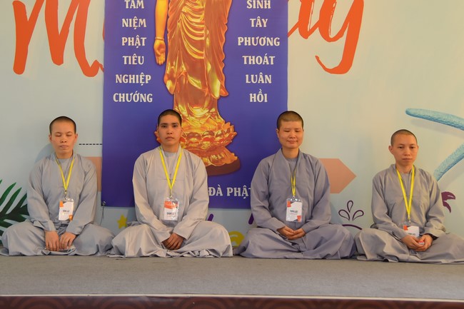 Dharma Talk Because of the Ego that suffers in the 99th Seven-Day Retreat