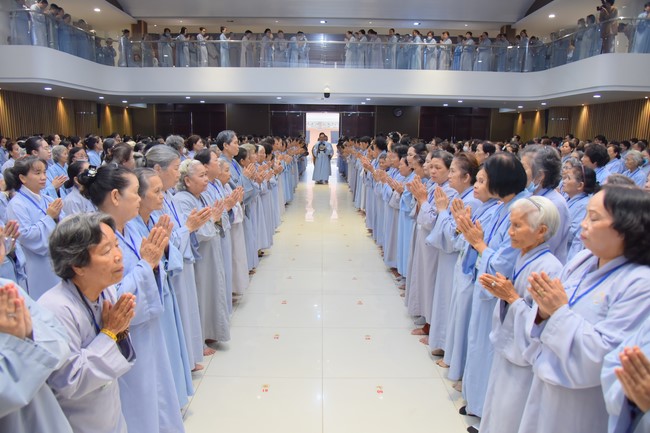 Dharma Talk Because of the Ego that suffers in the 99th Seven-Day Retreat