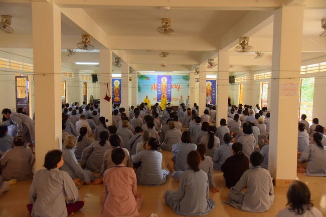 Dharma Talk Because of the Ego that suffers in the 99th Seven-Day Retreat