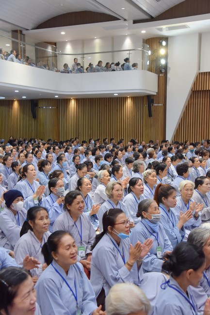 Dharma talk We have joyful things in the 99th Seven-Day Retreat
