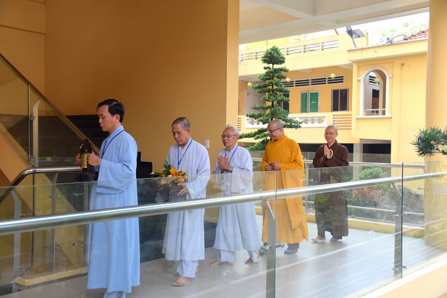 Dharma talk We have joyful things in the 99th Seven-Day Retreat