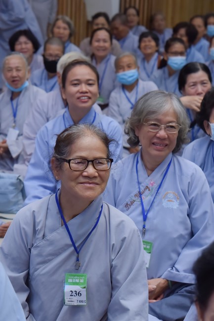 Dharma talk We have joyful things in the 99th Seven-Day Retreat