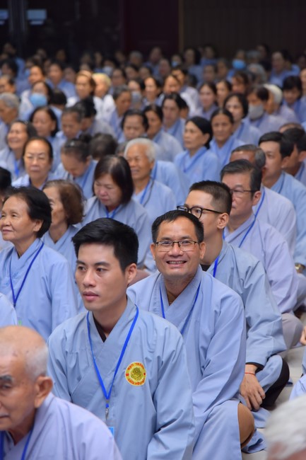 Dharma talk We have joyful things in the 99th Seven-Day Retreat